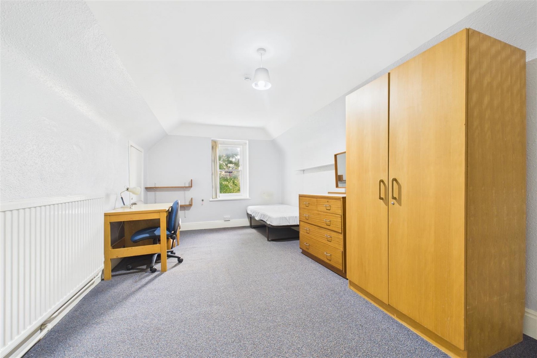 Images for HMO / FAMILY HOME | REDLAND