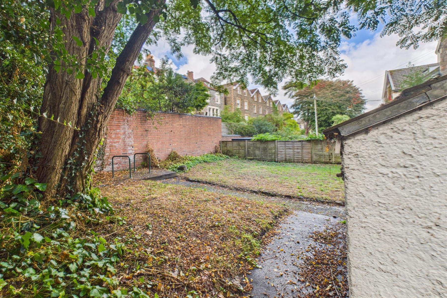 Images for HMO / FAMILY HOME | REDLAND