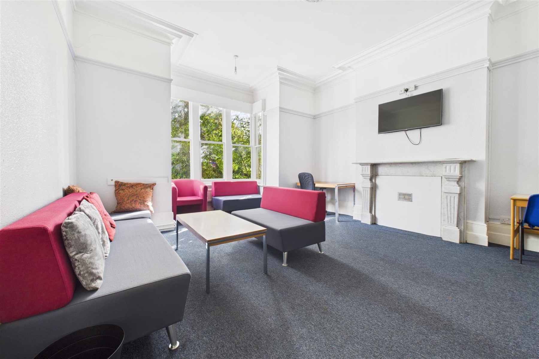 Images for HMO / FAMILY HOME | REDLAND