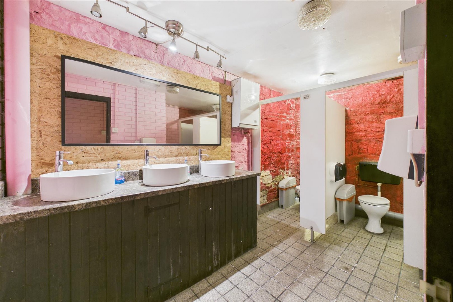 Fiddlers Club, Willway Street, Bedminster, BS3 4BG