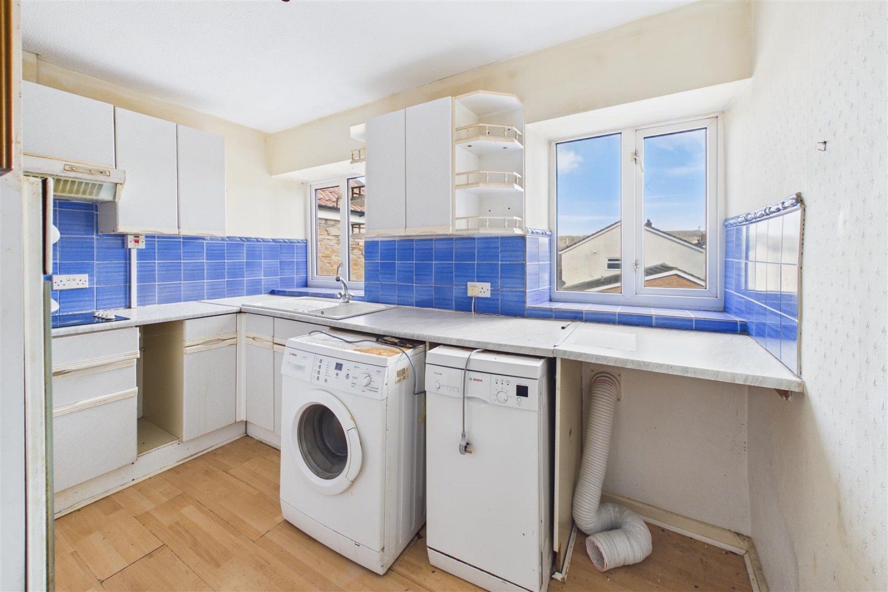 Images for UPDATING | REDUCED | NAILSEA