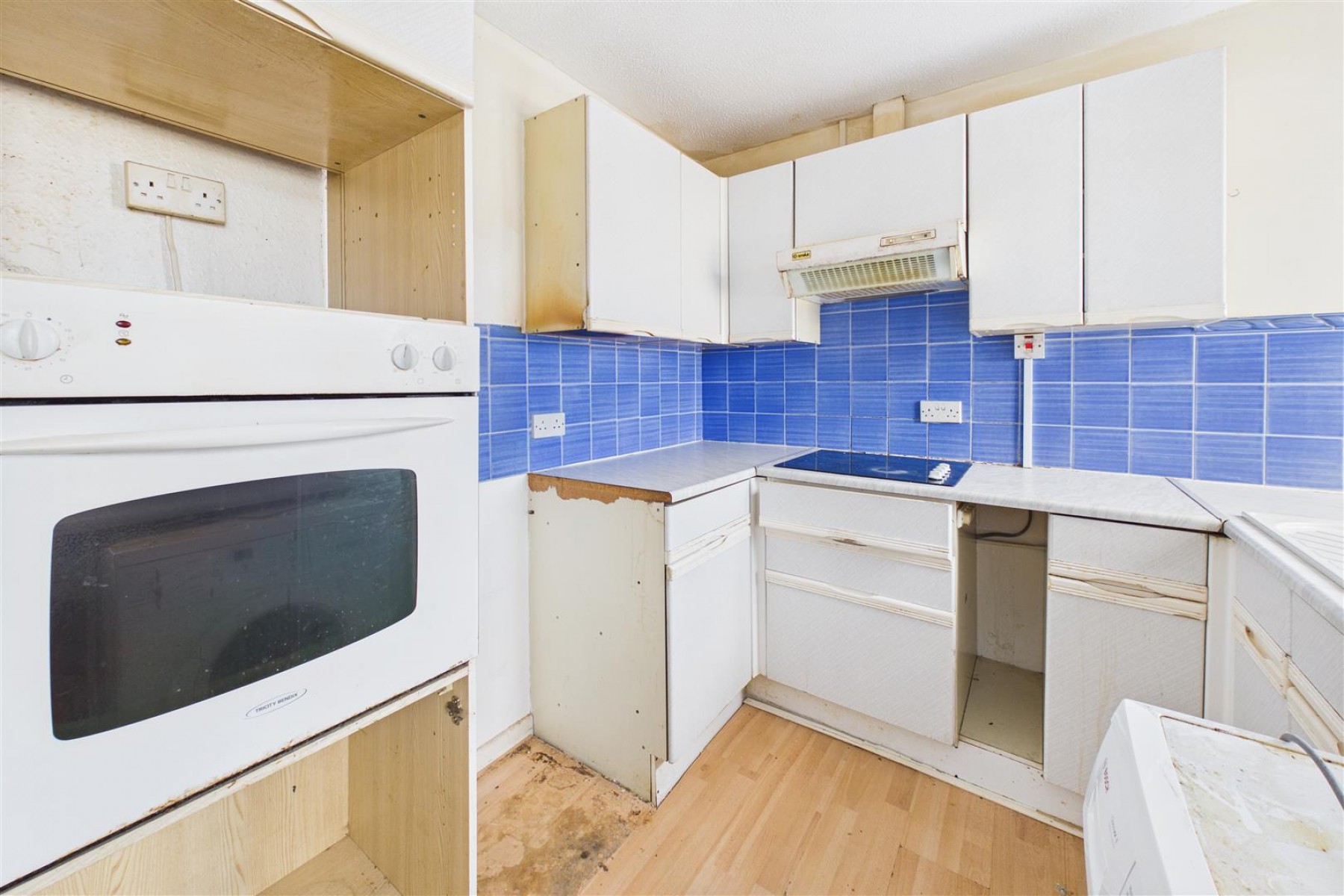 Images for UPDATING | REDUCED | NAILSEA