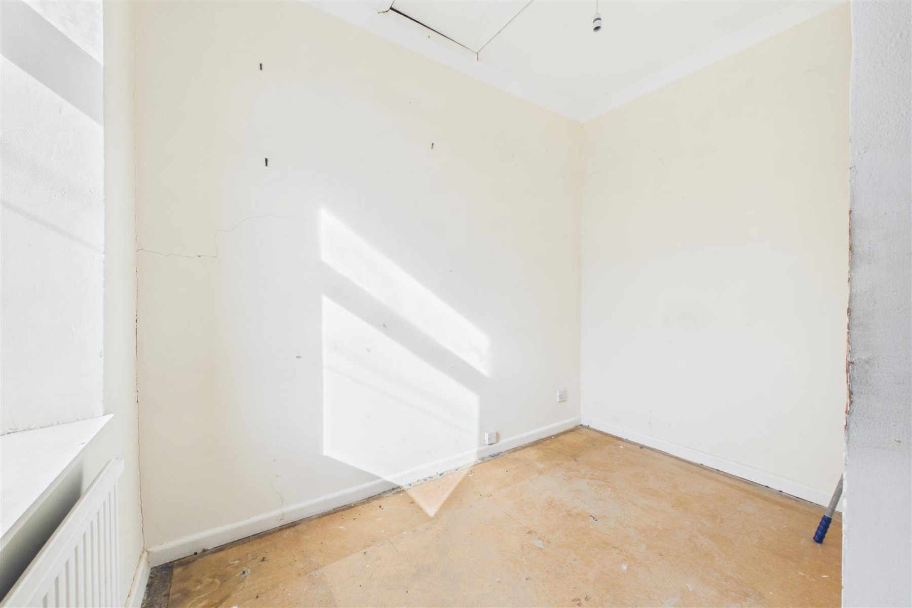 Images for UPDATING | REDUCED | NAILSEA