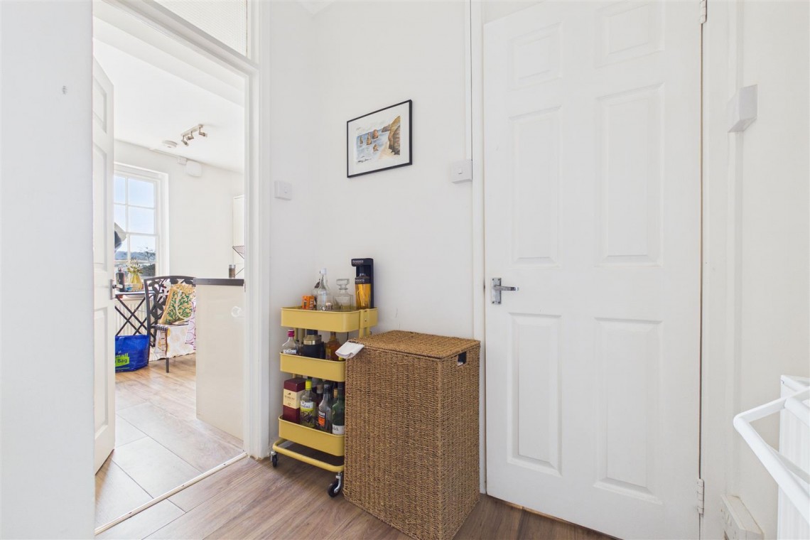 Images for CENTRAL BATH FLAT | AUCTION