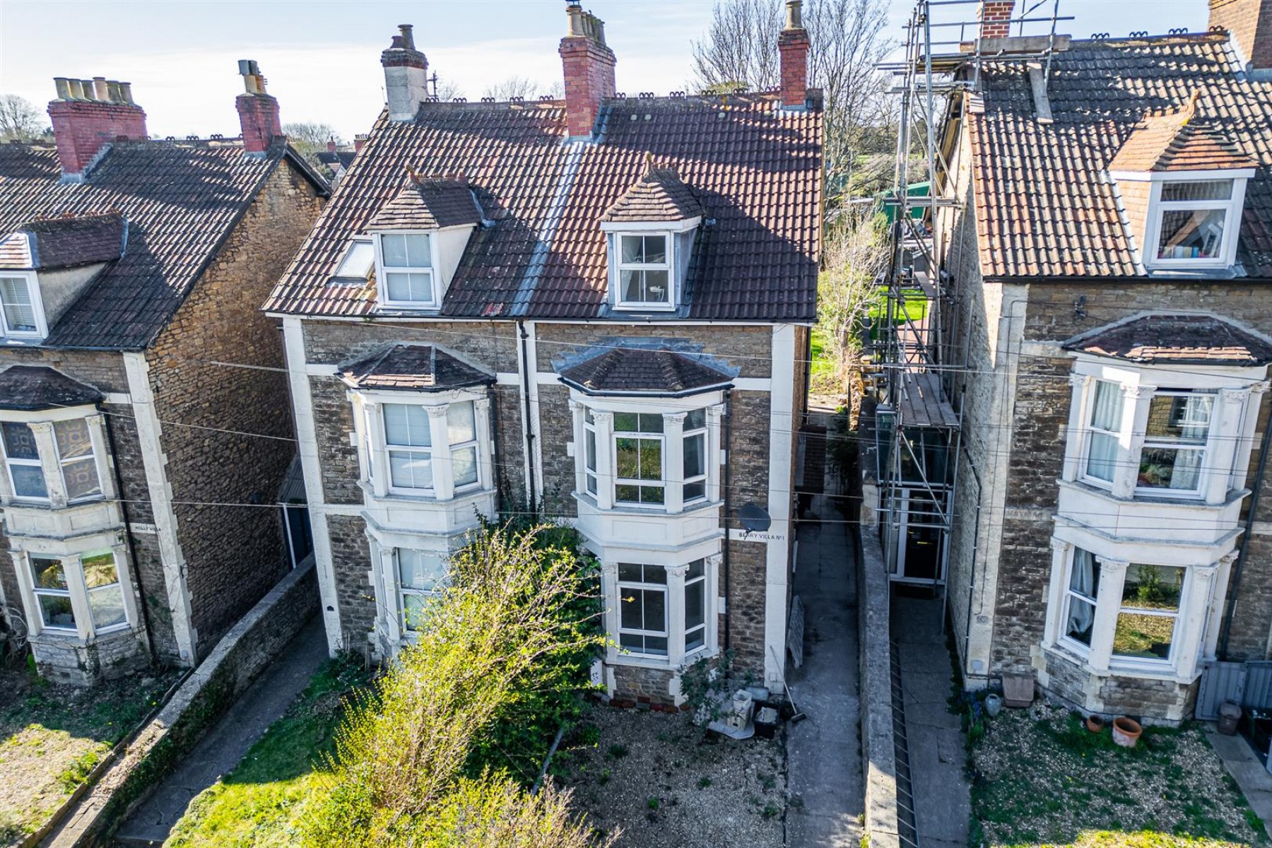 Berry Villa, 32 Butts Hill, Frome, BA11 1HX