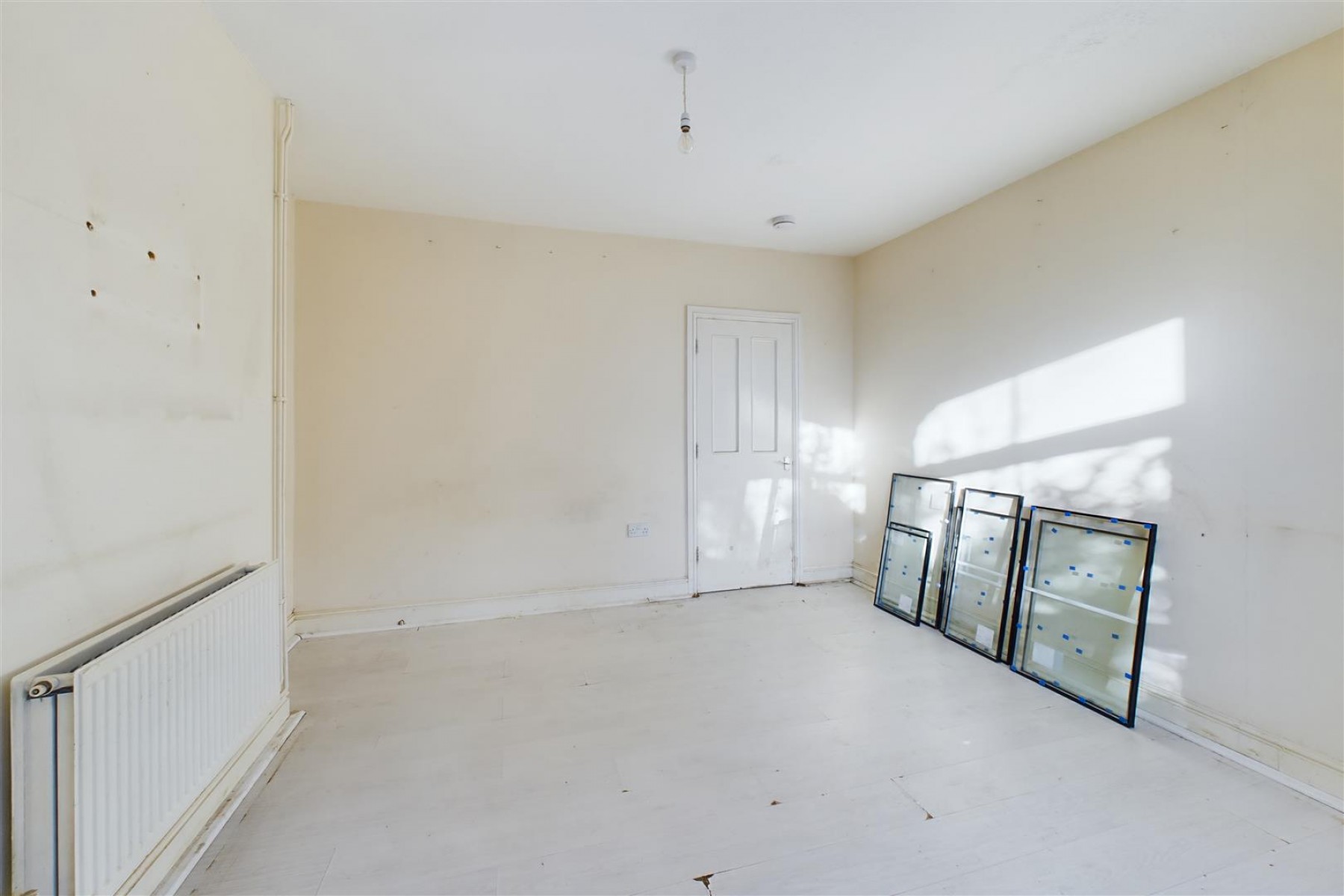 Berry Villa, 32 Butts Hill, Frome, BA11 1HX