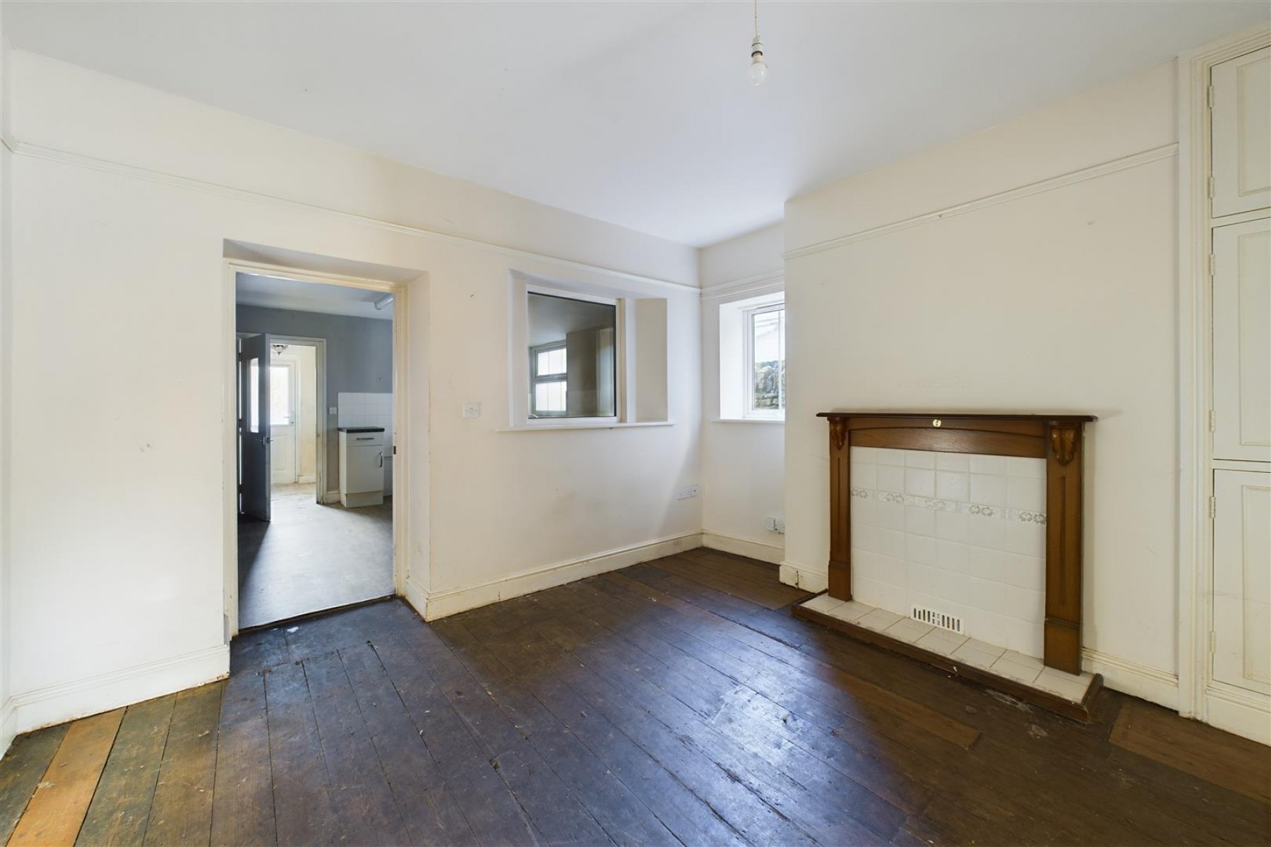 Berry Villa, 32 Butts Hill, Frome, BA11 1HX