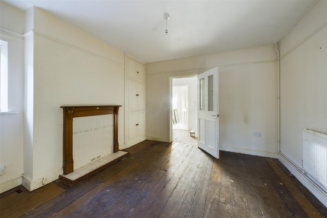 Images for PERIOD HOUSE | BASIC UPDATING | FROME