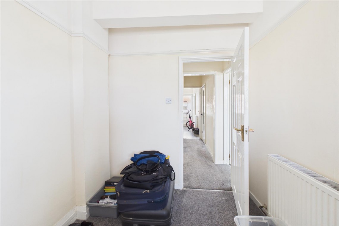 Images for 2 BED FLAT | WSM