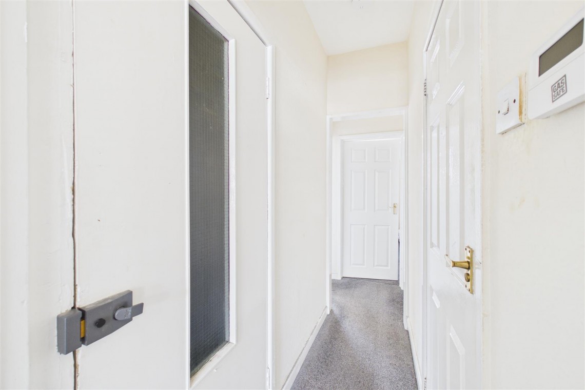 Images for 2 BED FLAT | WSM