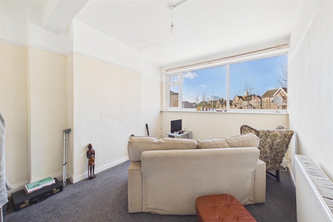 Images for 2 BED FLAT | WSM