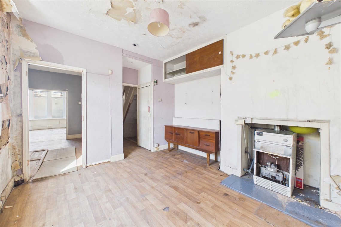 Images for MODERNISATION | DOUBLE GARAGE | BS7