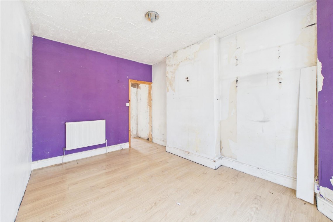 Images for MODERNISATION | DOUBLE GARAGE | BS7