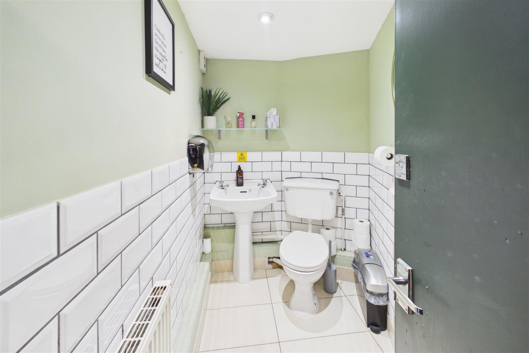 3 The Plain, Thornbury, BS35 2AG