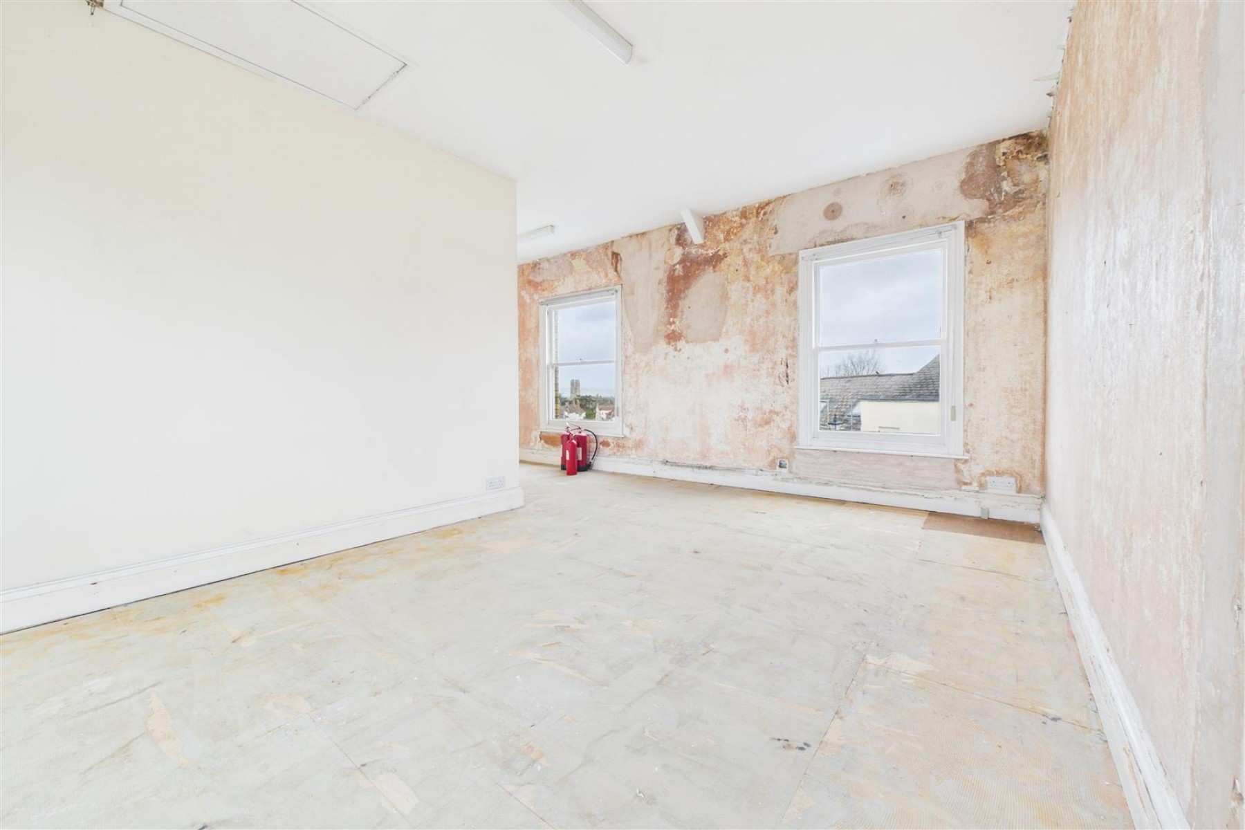 3 The Plain, Thornbury, BS35 2AG