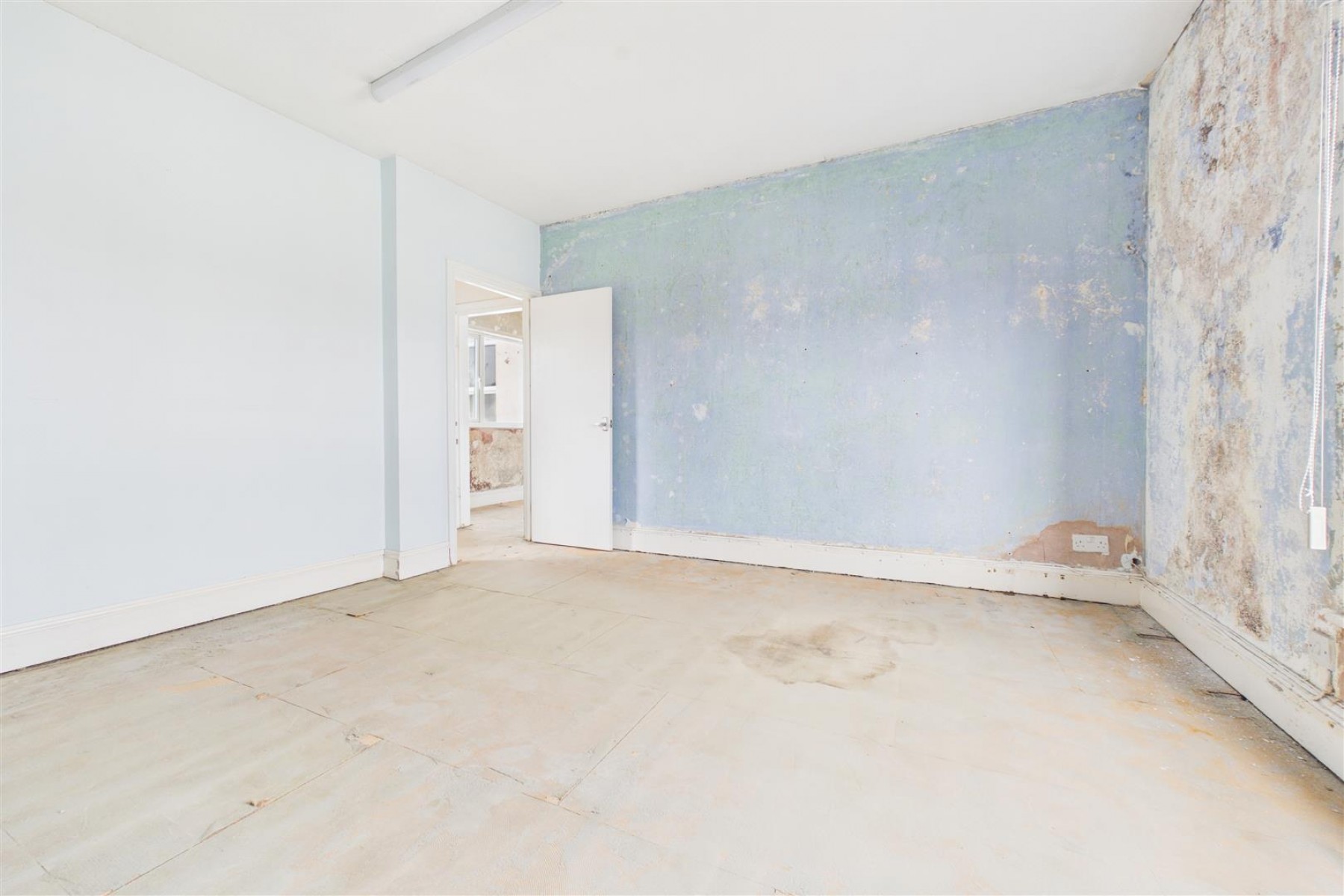 3 The Plain, Thornbury, BS35 2AG