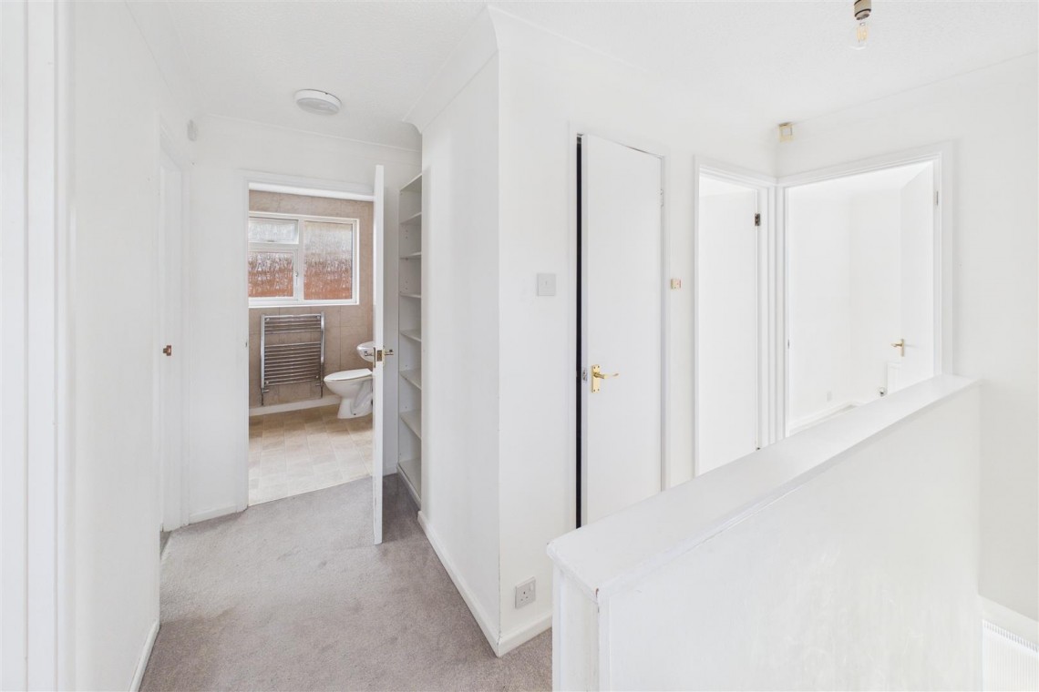 Images for DETACHED | REDUCED FOR AUCTON | GL5