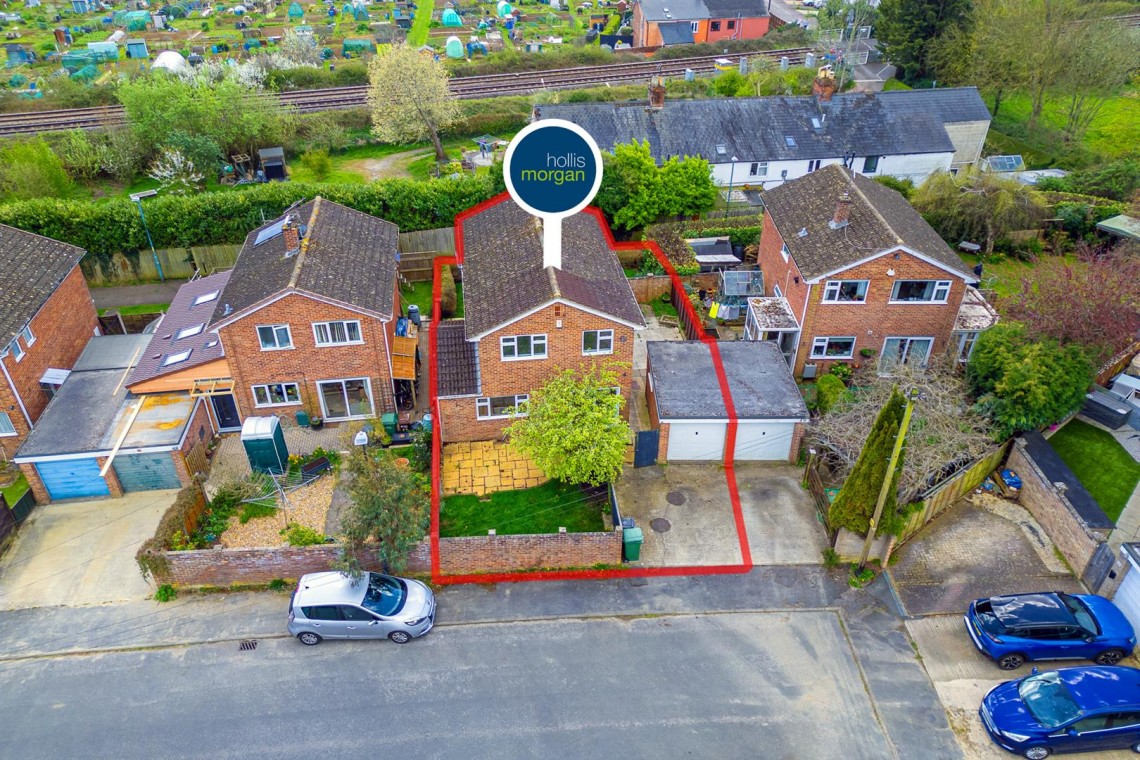 Images for DETACHED | REDUCED FOR AUCTON | GL5