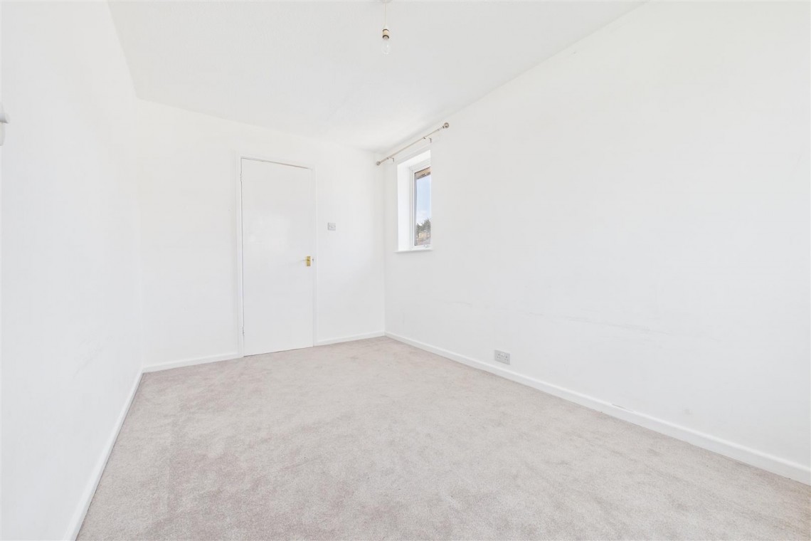 Images for DETACHED | REDUCED FOR AUCTON | GL5