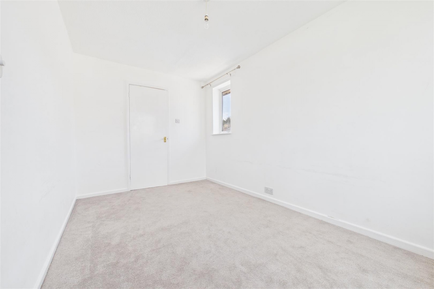 Images for DETACHED | REDUCED FOR AUCTON | GL5