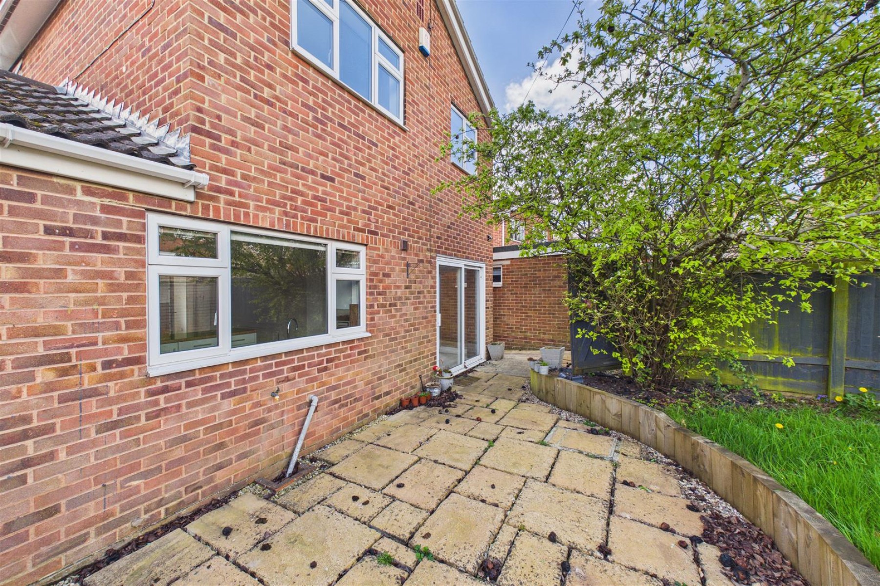 Images for DETACHED | REDUCED FOR AUCTON | GL5