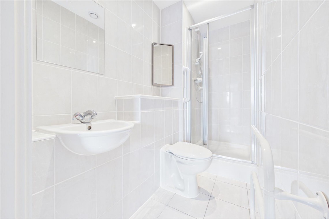 Images for CASH BUYERS | GL50