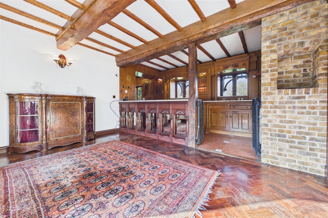 Images for DETACHED | EAST BRENT