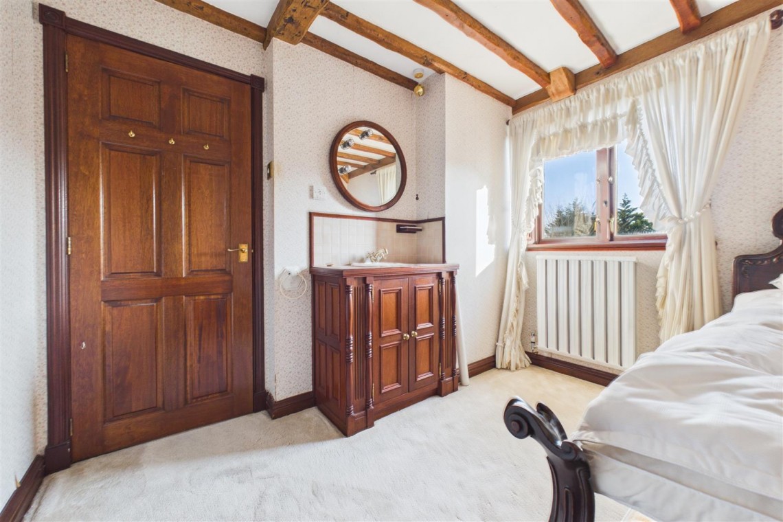 Images for DETACHED | EAST BRENT