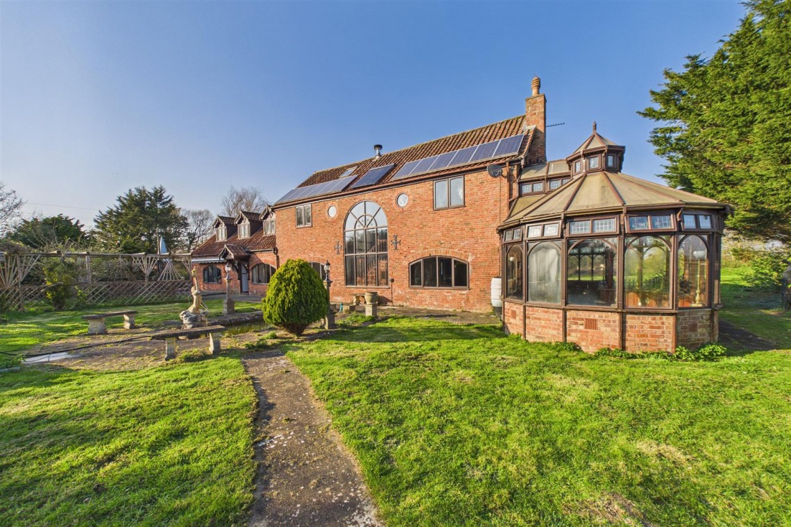 Images for DETACHED | EAST BRENT