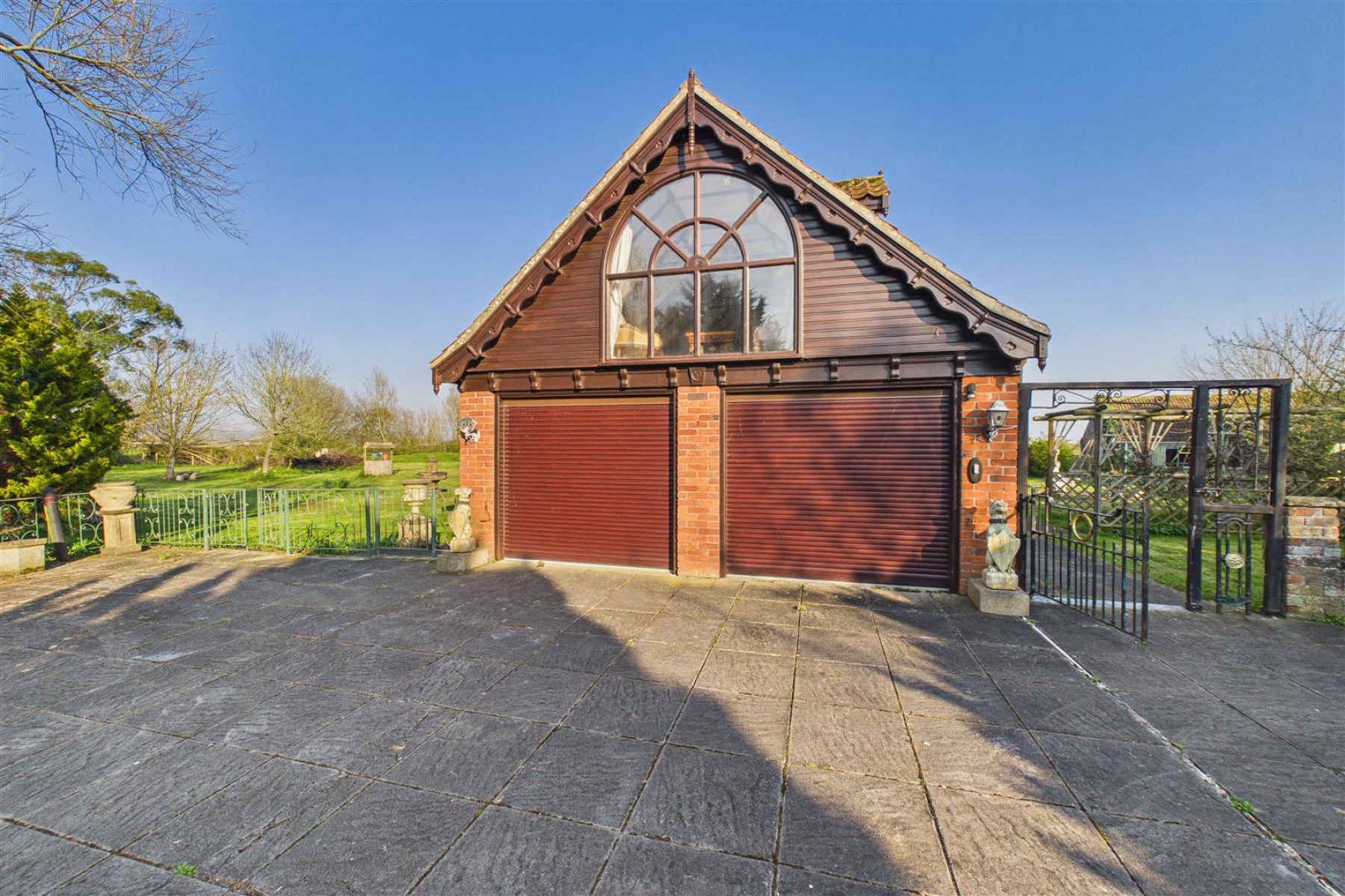 Images for DETACHED | EAST BRENT