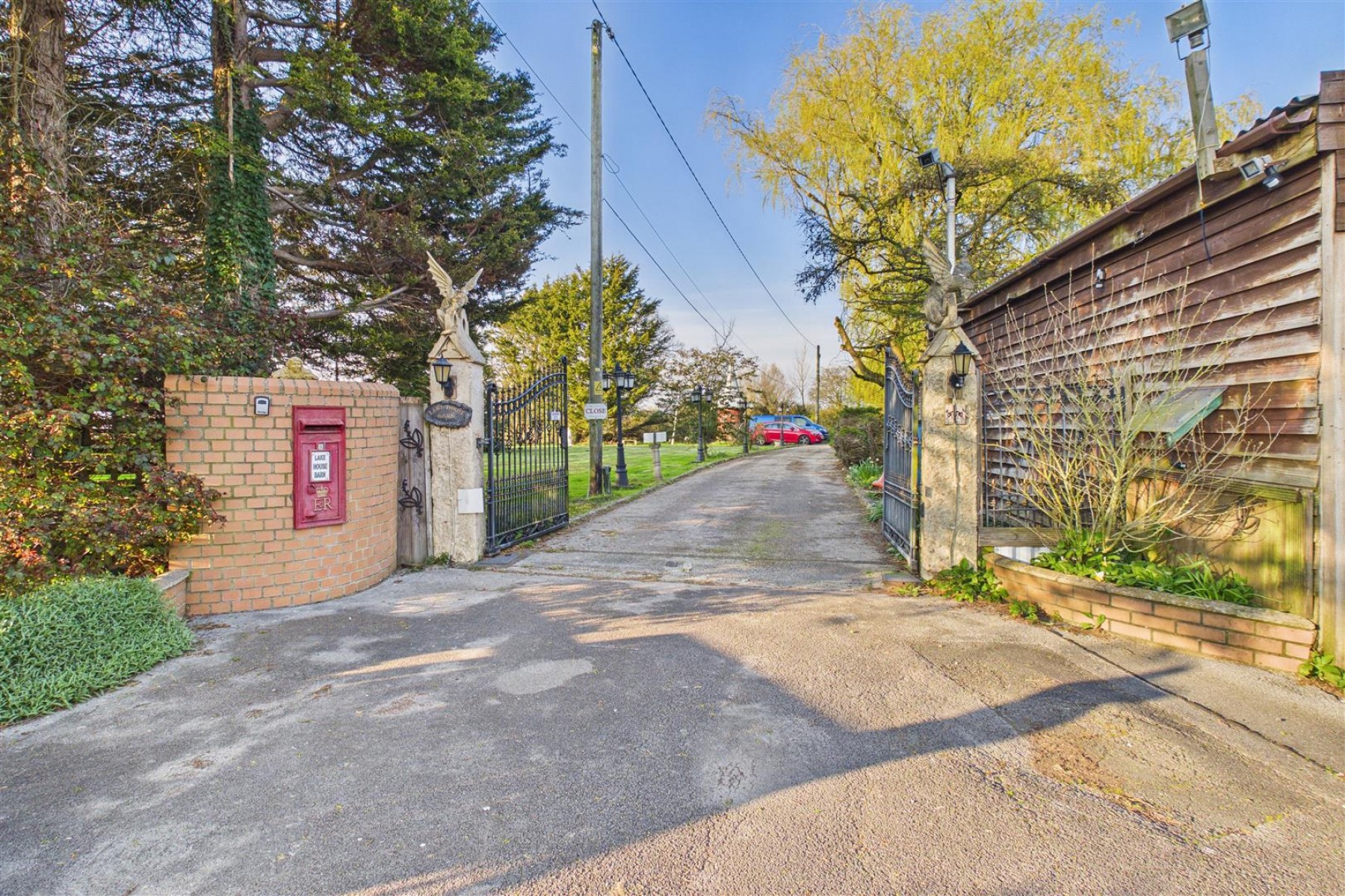 Images for DETACHED | EAST BRENT