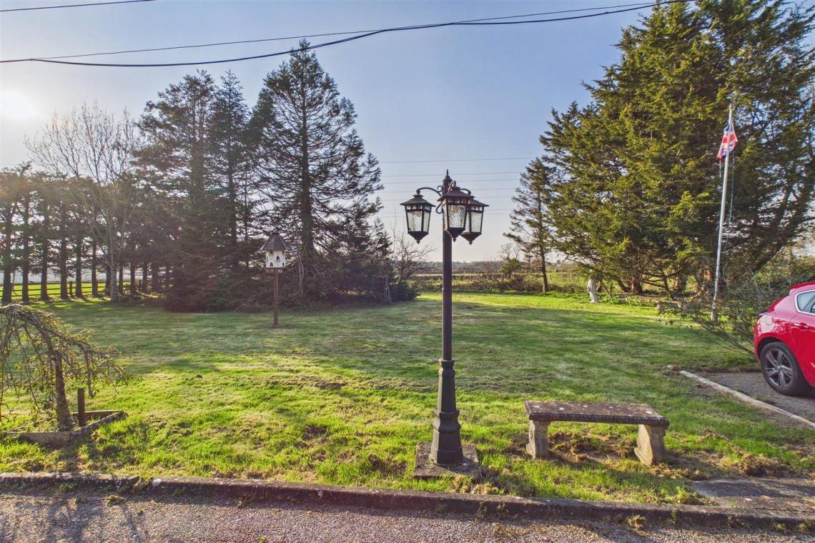 Images for DETACHED | EAST BRENT