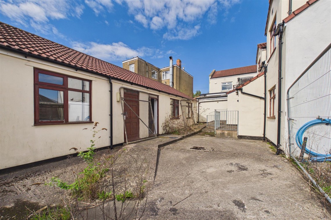 Images for INVESTMENT / DEVELOPMENT | BS13