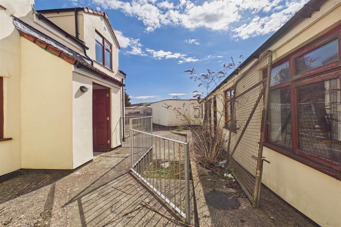 Images for INVESTMENT / DEVELOPMENT | BS13