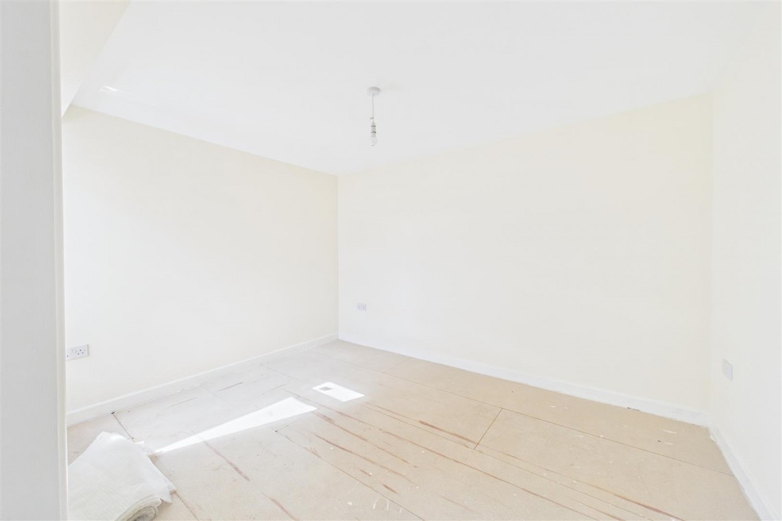 Images for INVESTMENT / DEVELOPMENT | BS13