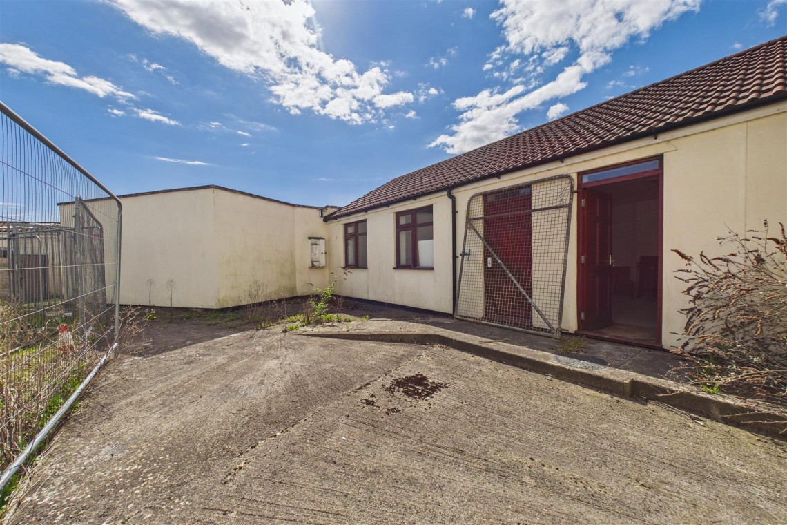 Images for INVESTMENT / DEVELOPMENT | BS13