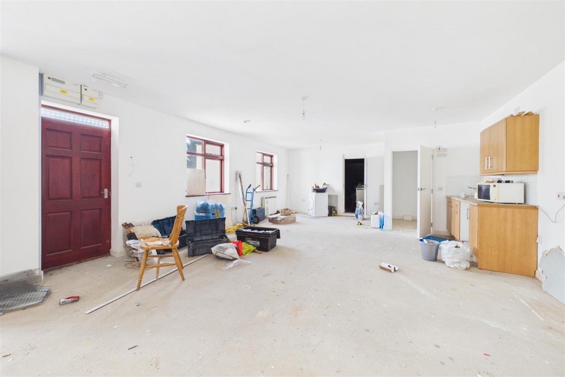 Images for INVESTMENT / DEVELOPMENT | BS13