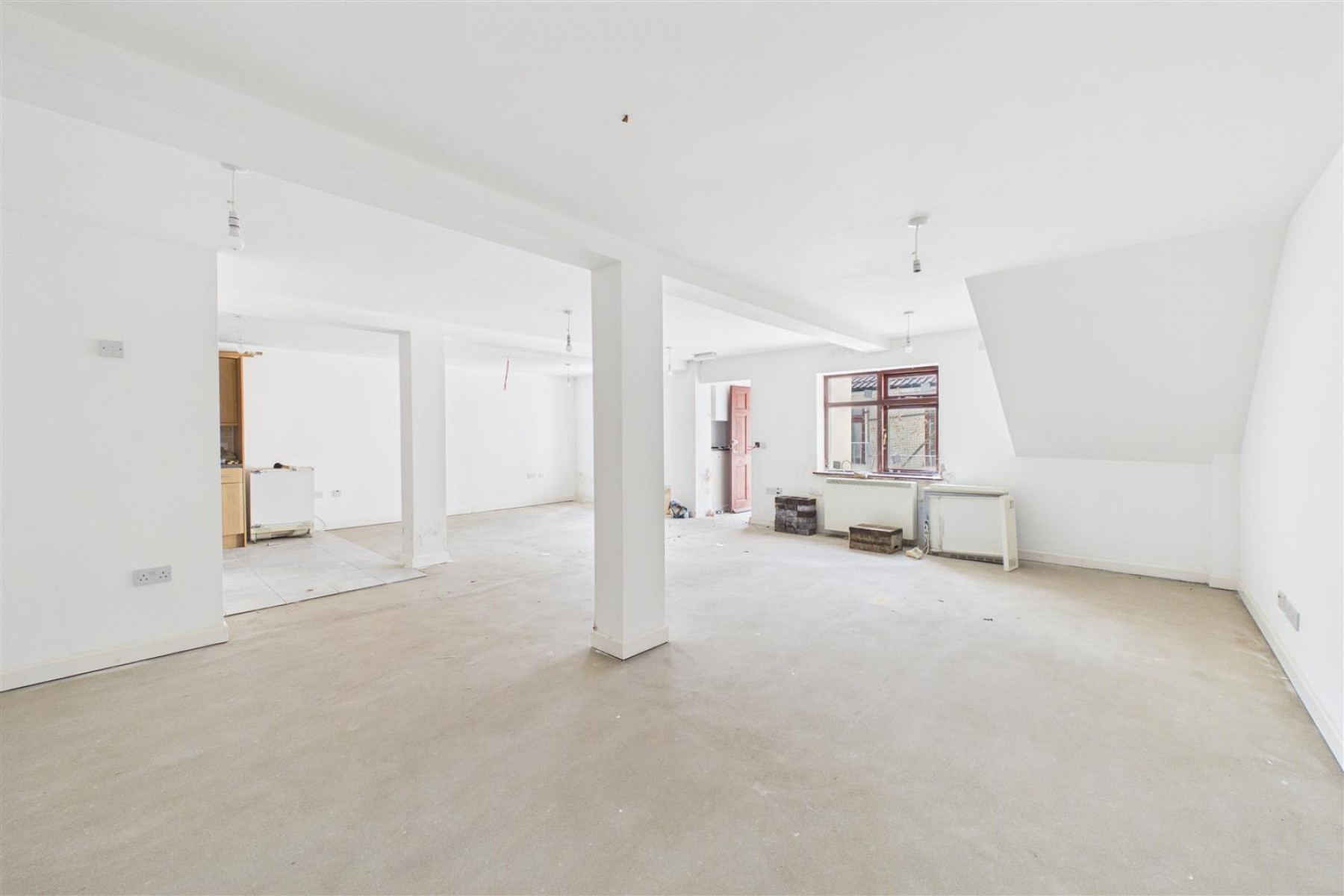 Images for INVESTMENT / DEVELOPMENT | BS13