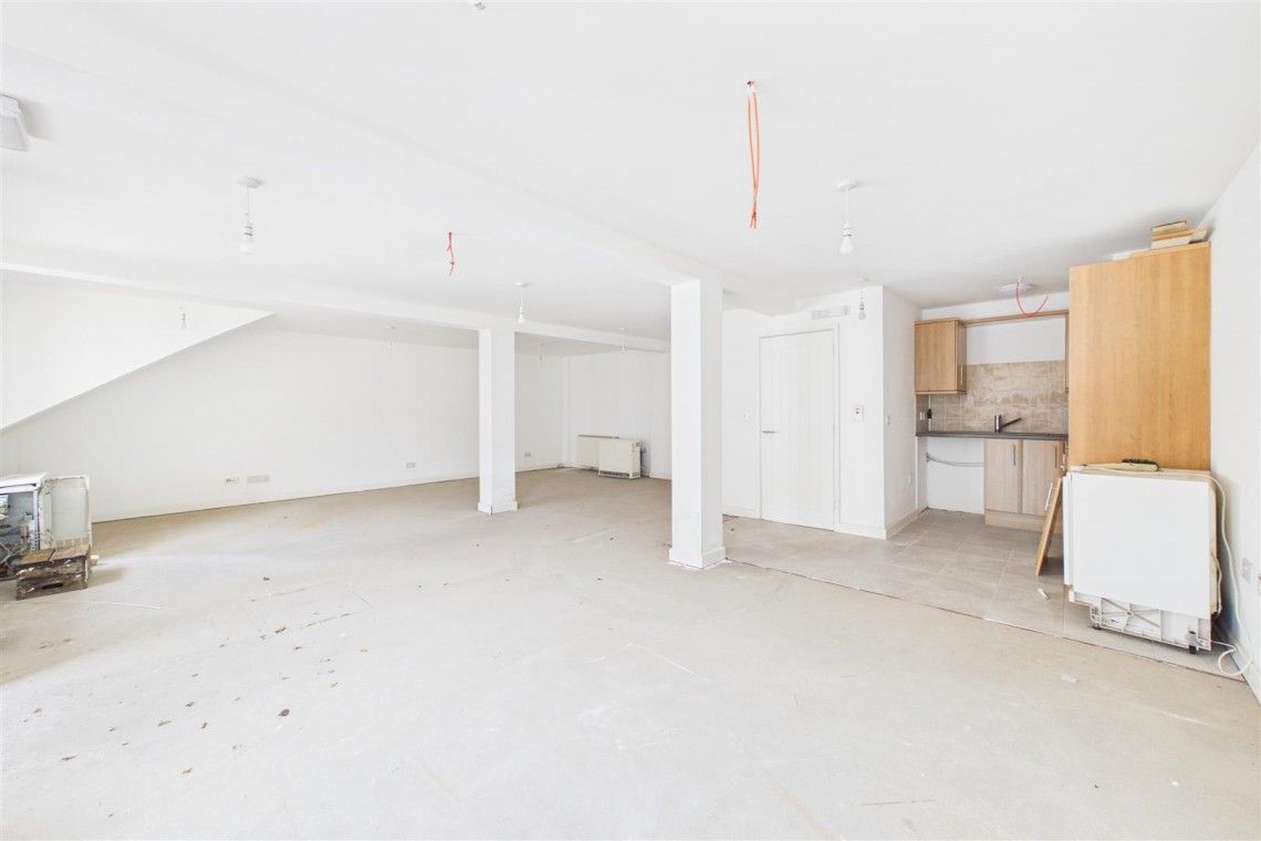 Images for INVESTMENT / DEVELOPMENT | BS13