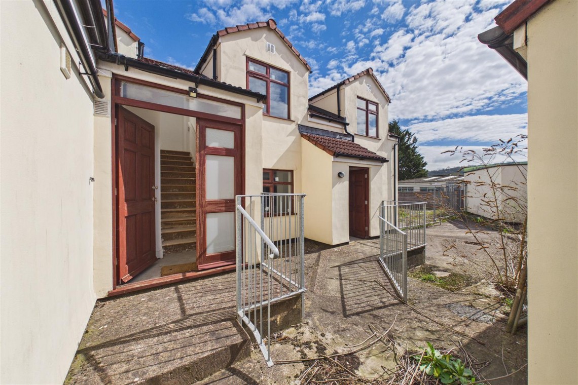 Images for INVESTMENT / DEVELOPMENT | BS13