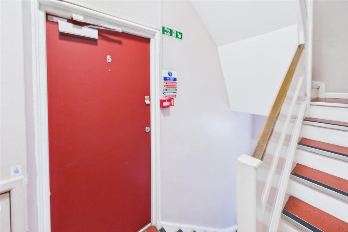 Images for FLAT | BASIC UPDATING | BA1