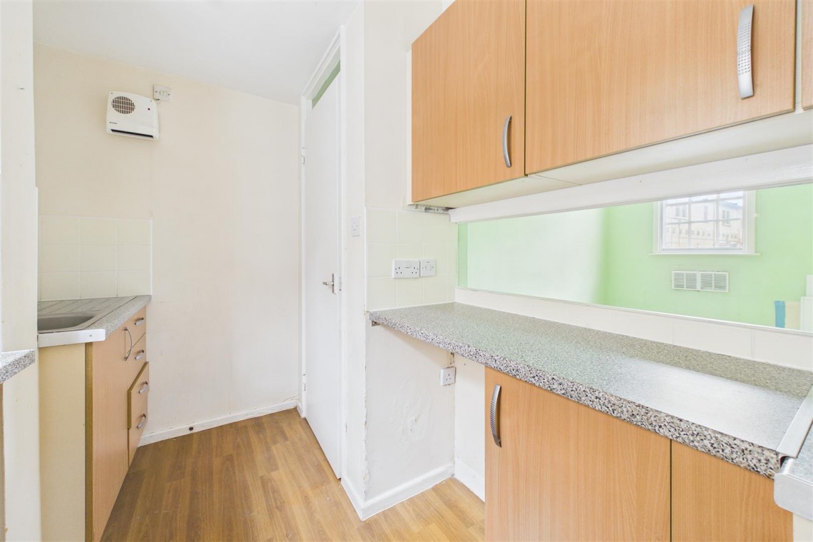 Images for FLAT | BASIC UPDATING | BA1