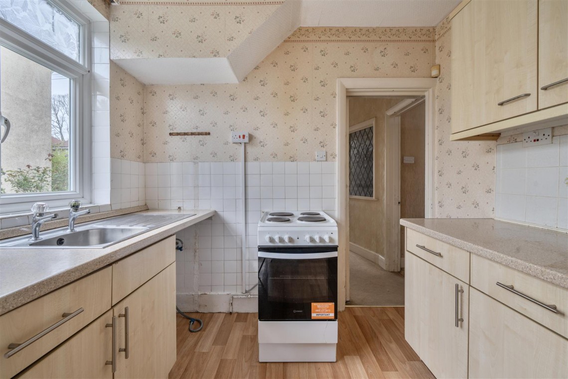 Images for Stoneleigh Crescent, Knowle