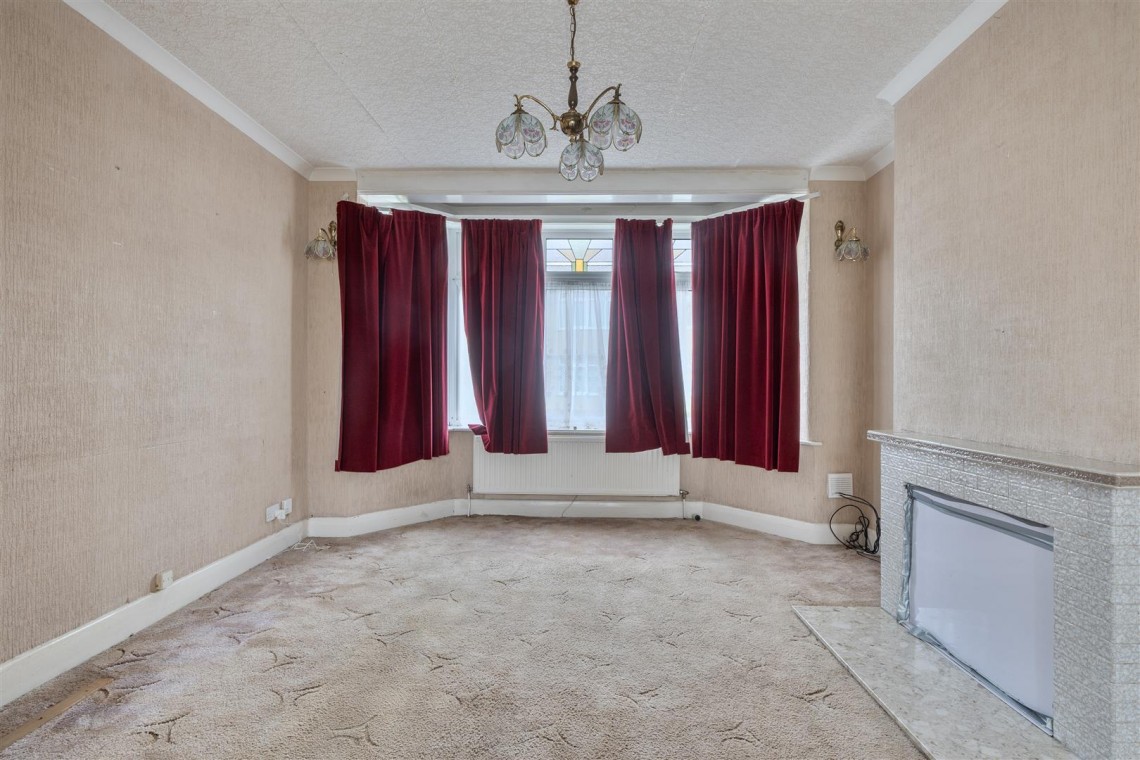 Images for Stoneleigh Crescent, Knowle