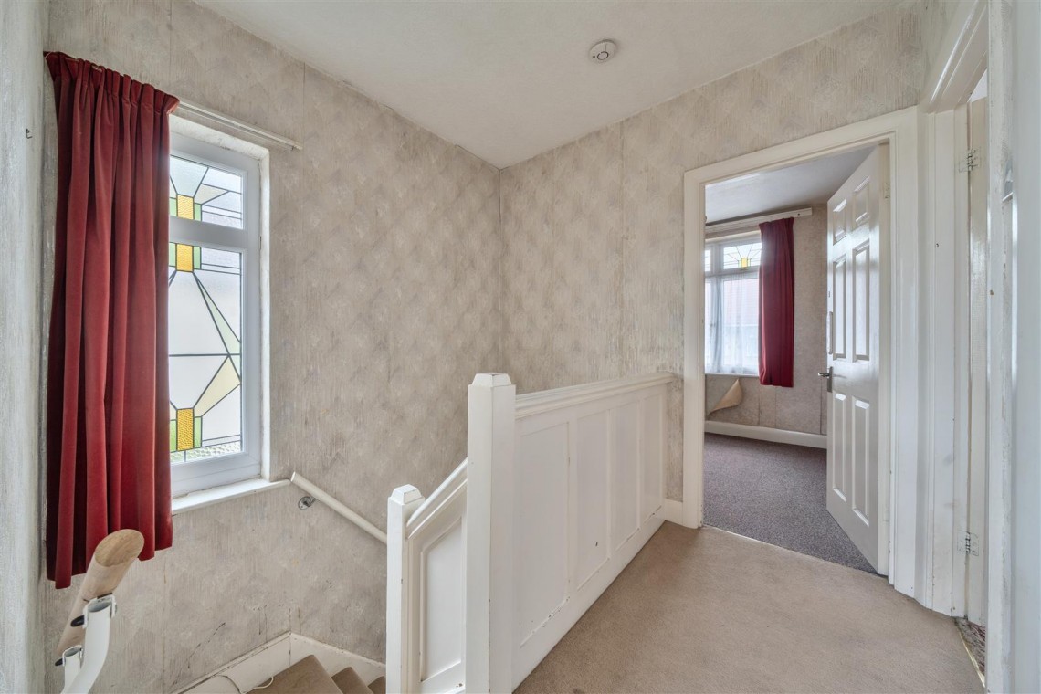 Images for Stoneleigh Crescent, Knowle