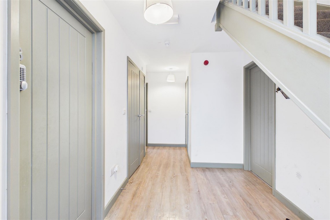 Images for 8 BED HMO | £76,800 pa | BS7