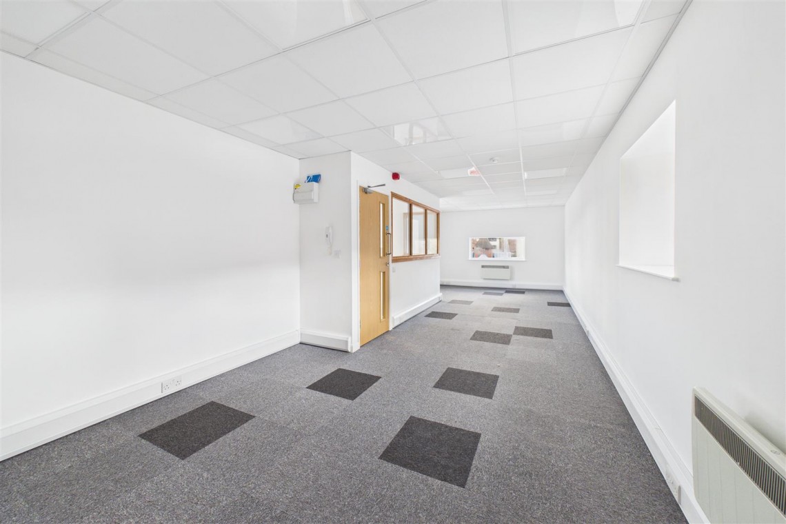 Images for FREEHOLD INVESTMENT | HR9
