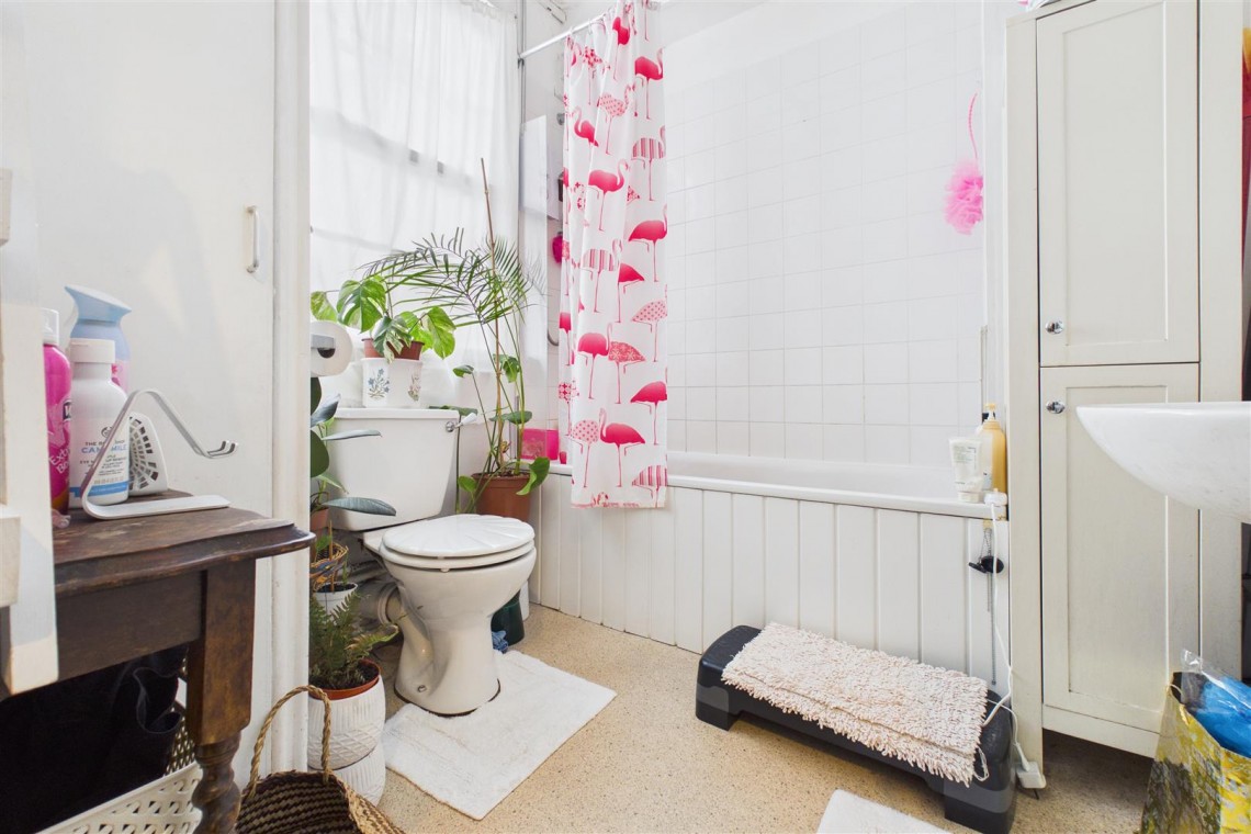 Images for FREEHOLD INVESTMENT | HR9