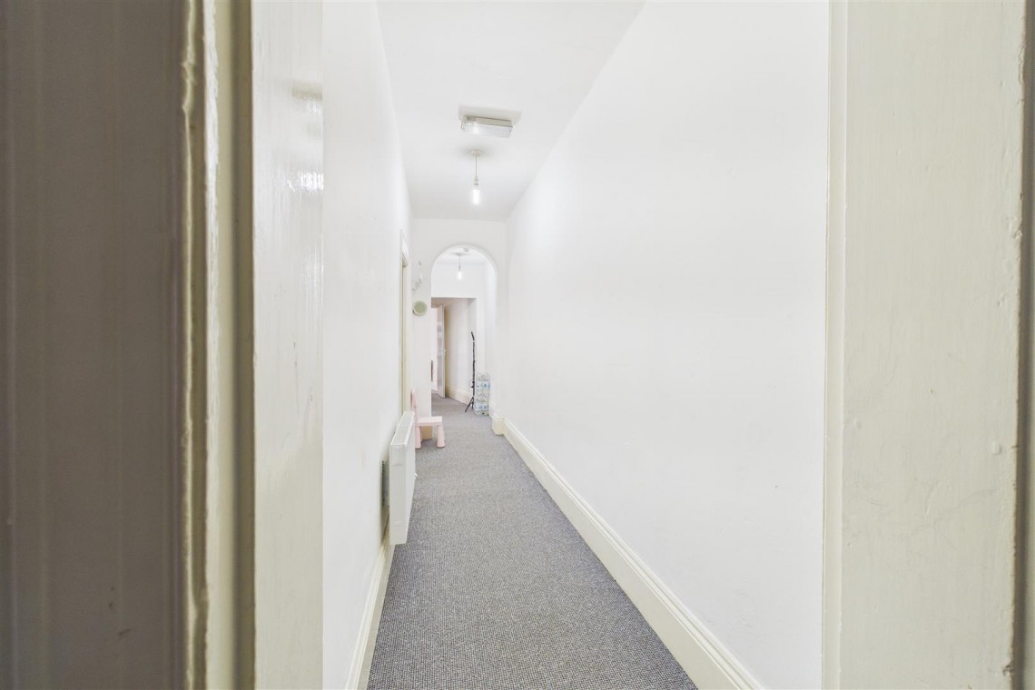 Images for FREEHOLD INVESTMENT | HR9