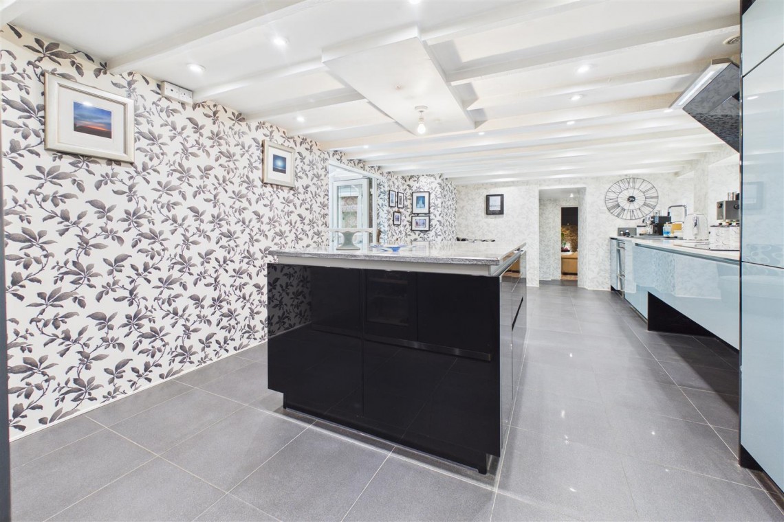 Images for DETACHED | UPPER LANGFORD BS40